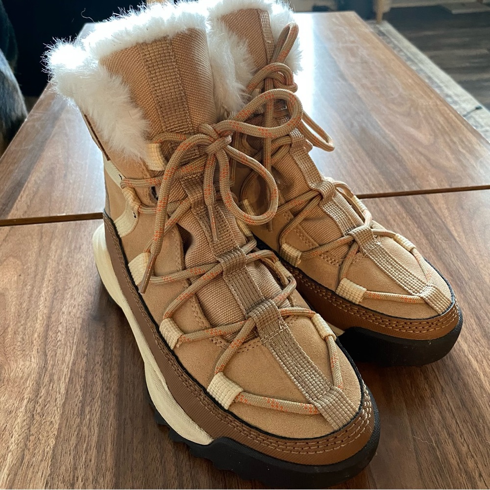 Sorel Women's ONA RMX Glacy Waterproof/Winter Boots Canoe, Sea Salt Size 7 - Picture 7 of 7